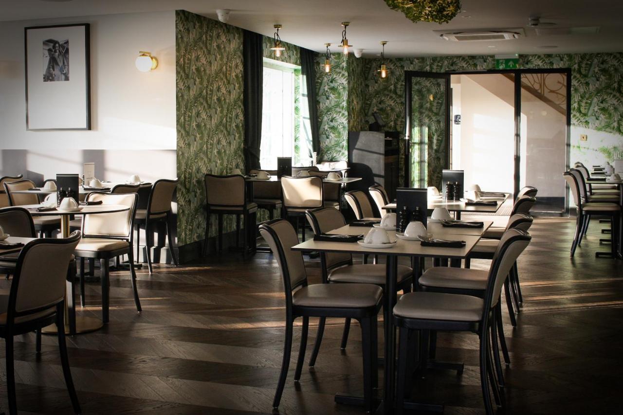 The Comet London Hatfield Гатфілд Екстер'єр фото